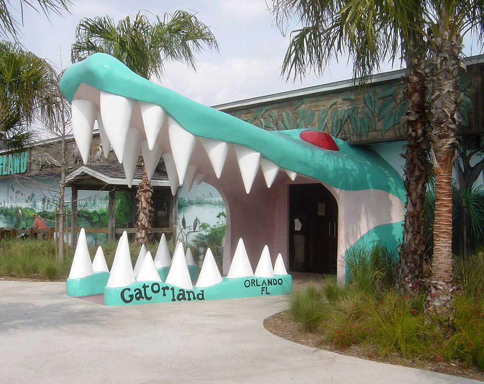 Gatorland_entrance_-Florida-23Feb2006
