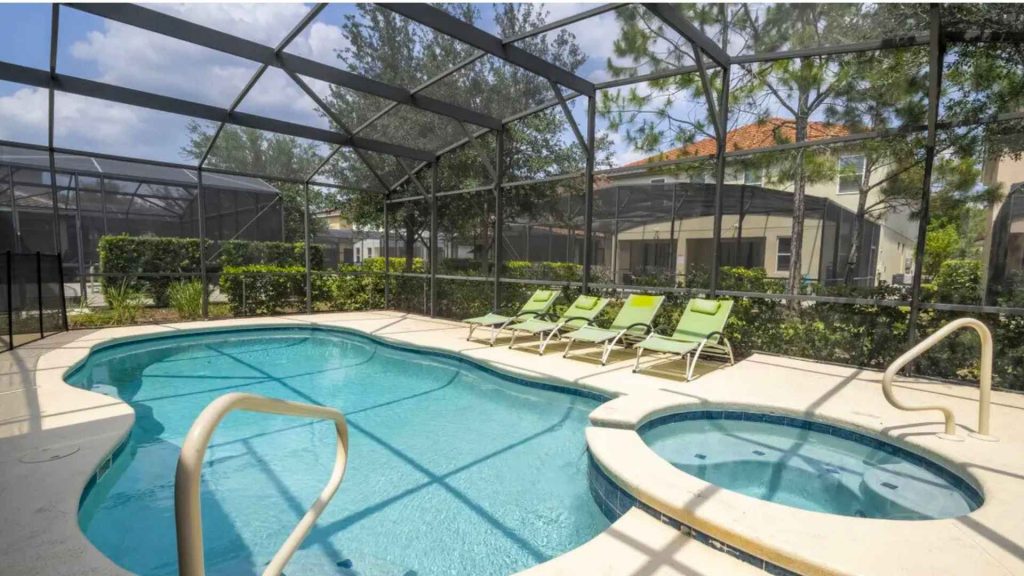 House with pool in Orlando