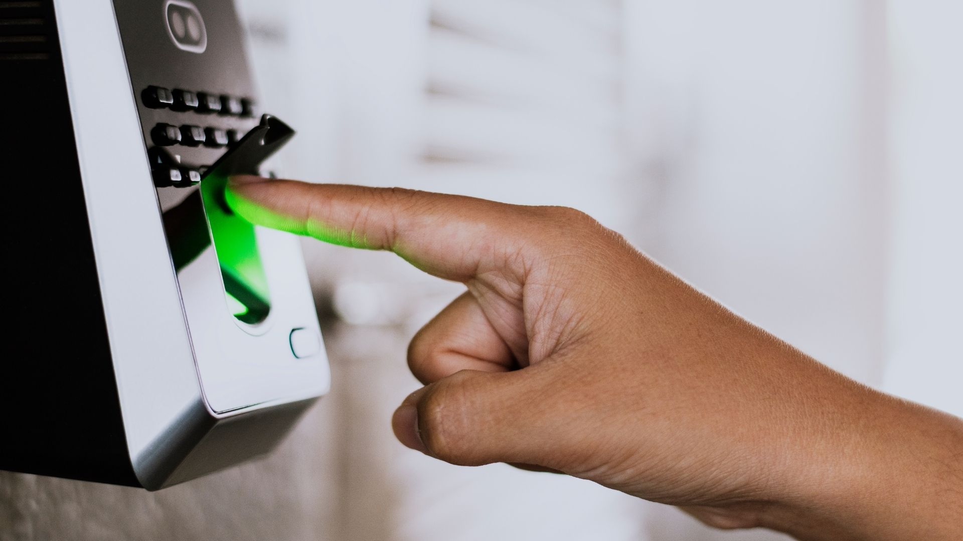 tu-seguridad-es-primero-en-nuestras-propiedades-1